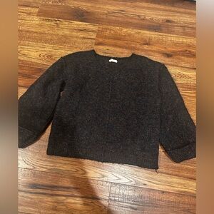 Black oversized sweater